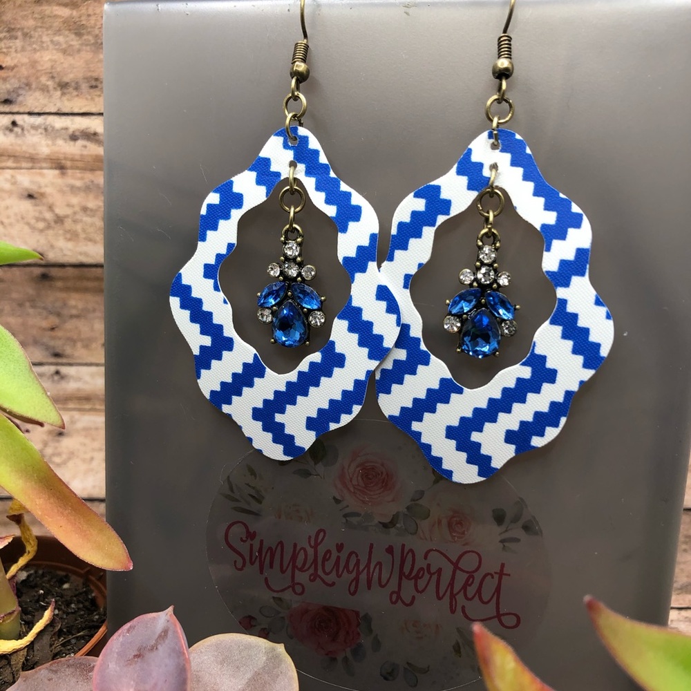 💕✨ GORGEOUS 💙 Blue leather earrings 😍